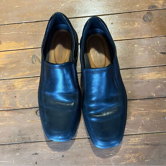 ECCO Helsinki 2.0 Apron Toe Leather Slip-On SHOES - Picture 1 of 6